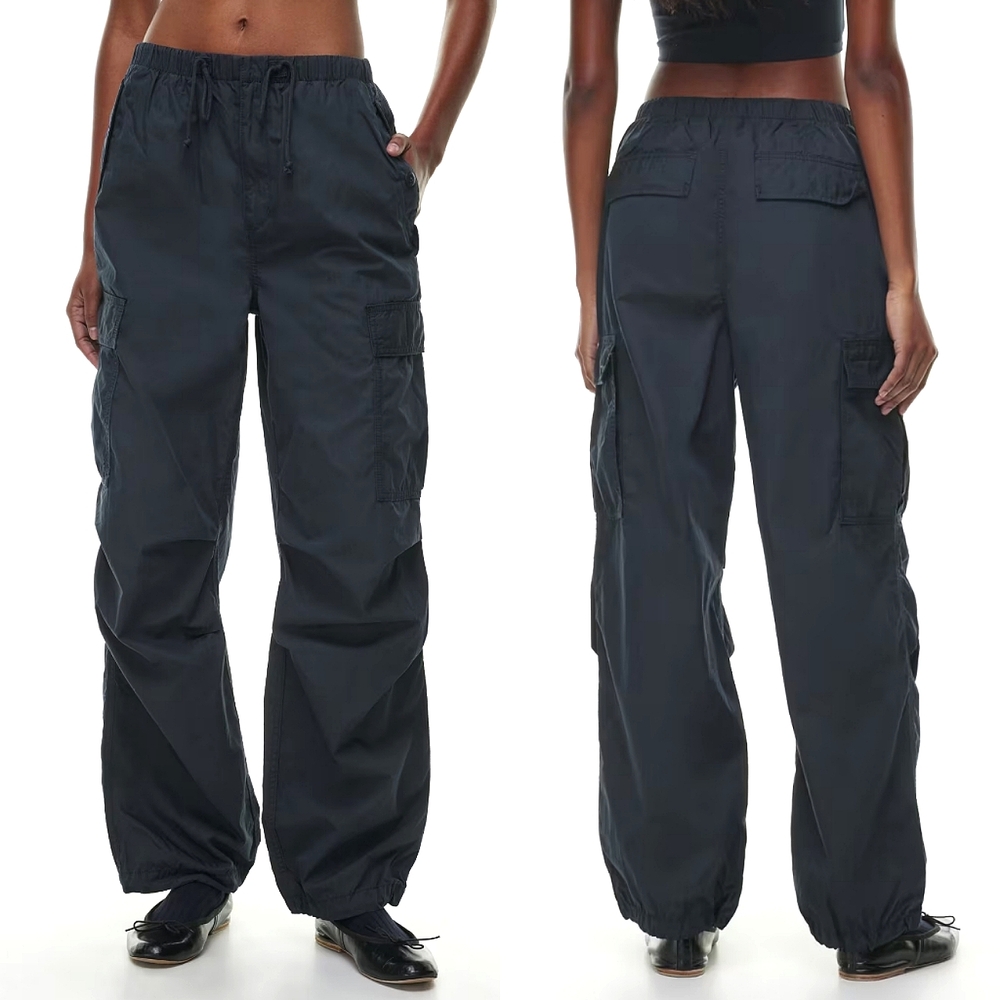 Aritzia TNA Squad Pocket Parachute Cargo Pants Women's XS Gorpcore Streetwear